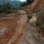 Kondisi infrastruktur jalan kabupaten di Luat Harangan yang rusak dan kupak-kapik, pemkab Tapsel terkesan tutup mata.
