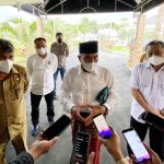 Gubernur Sumatera Utara (Sumut) Edy Rahmayadi menjawab pertanyaan wartawan di Rumah Dinas Gubernur, Jalan Jenderal Sudirman Nomor 41 Medan, baru-baru ini.
