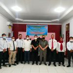 Ketua Pos Bakumadin Palas,Ibrahim Husein Hasibuan.SH foto bersama Ketua PN Sibuhuan Kelas II,Ketua Pengadilan Negeri Sibuhuan Kelas II,Edwin Pudyono Marwiyanto.SH.MH dan Wakil Lulik Djatikumoro.SH.MH,usai penandatanganan MoU kerjasama pelayanan hukum.