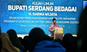 Bupati Sergai Darma Wijaya memberikan kuliah umum di kampus utama Universitas Muhammadiyah Sumatera Utara (UMSU) Jalan Mukhtar Basri Medan, Sabtu (15/1/2022).