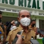 Larso Marbun saat dikonfirmasi wartawan