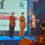 Muhammad Nuh didampingi Atal S Depari dan dr Muhammad Ilyas saat Opening Ceremony Konvensi dan Seminar HPN 2022 di Kendari.(foto ist.).