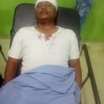 Salah satu penumpang dengan luka robek dikepala akibat laka tunggal Innova di ruas jalan tol.