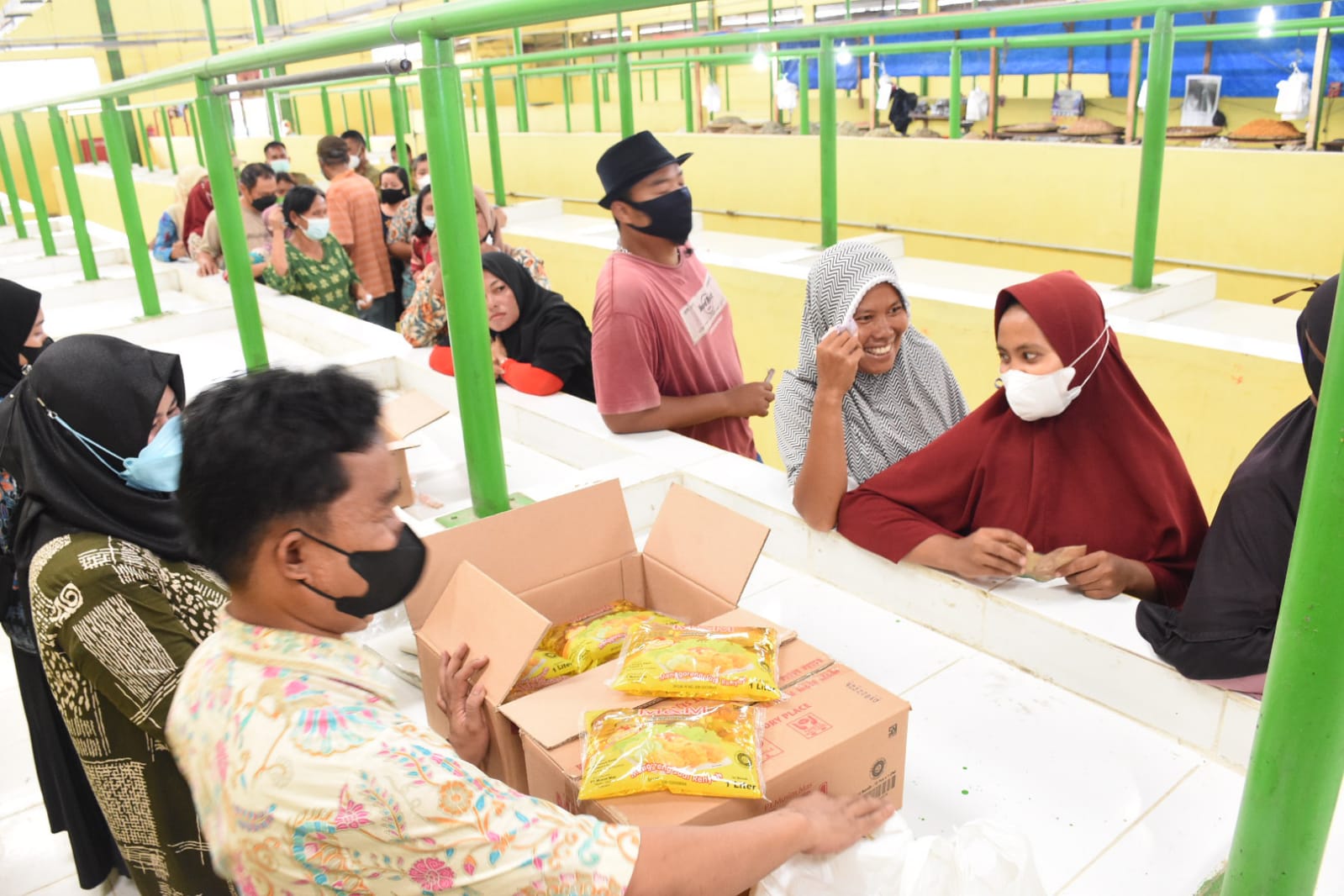 Pemkab Sergai menggelar pasar murah di Pasar Rakyat Sei Rampah dan Teluk Mengkudu, Kamis (17/2/2022).