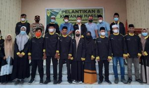 Bupati Sergai Darma Wijaya (belakang empat dari kiri) di abadikan bersama pengurus PERMAIS yang baru dilantik.