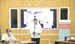 Wabup Sergai H. Adlin Umar Yusri Tambunan saat memberikan sambutan pada Rapat Pleno Pelaksanaan dan Evaluasi Program Kerja Tim Percepatan Akses Keuangan Daerah (TPAKD).