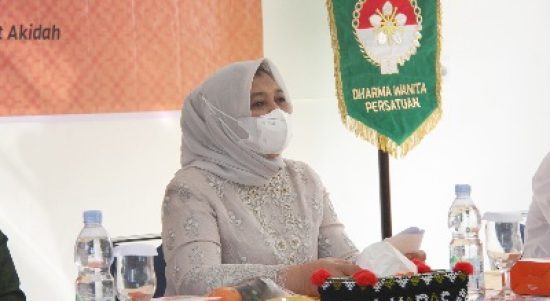 Penasihat Dharma Wanita Persatuan (DWP) Sumatera Utara (Sumut) Nawal Lubis membuka kegiatan Peringatan Isra Mikraj Nabi Muhammad SAW 1443 H/ 2022 di Aula Kantor DWP Sumut, Jalan Cik Ditiro Nomor 8, Kota Medan, Jumat (11/3).