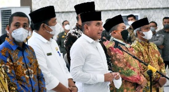 Gubernur Sumut Edy Rahmayadi menutup Musabaqah Tilawatil Qur'an Nasional (MTQN) tingkat Provinsi Sumatera Utara tahun 2022 secara virtual dari Auditorium Universitas Aufa Royhan, Jalan Raja Inal Siregar, Kota Padang Sidempuan, Senin (28/3/2022)