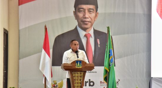 Gubernur Sumatera Utara (Sumut) Edy Rahmayadi bersama Deputi Bidang Pelayanan Publik, Kementrian Pendayagunaan Aparatur Negara dan Reformasi Birokrasi (PAN RB) Republik Indonesia, Prof. Dr. Diah Natalisa MBA, menghadiri sekaligus meresmikan Mal Pelayanan Publik Kota Tebingtinggi di Balai Kartini Convention Center and Public Service, Jalan Gunung Leuser, Kota Tebingtinggi, Rabu (2/3/2022). Mal Pelayan Publik ini merupakan yang pertama di Provinsi Sumut.