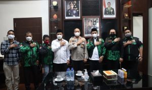 Kapolres Sergai AKBP Ali Machfud diabadikan bersama pengurus GPK Sumut usai pertemuan.