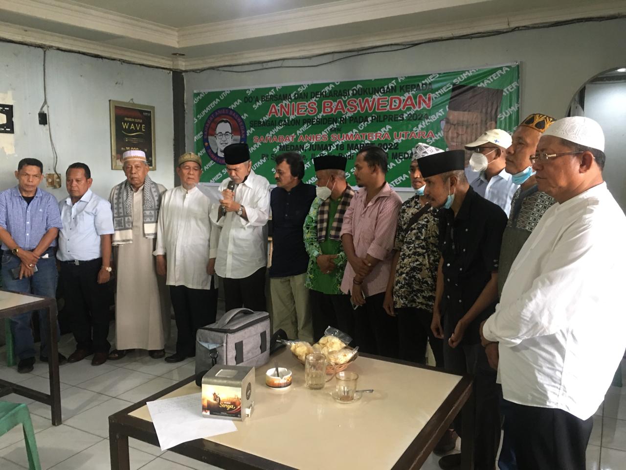 Komunitas Sahabat Anies Baswedan Sumatera Utara (Sumut) melakukan deklarasi dukungan dan doa bersama semoga Tuhan Yang Maha Kuasa meridhai pencalonan Anies menjadi Calon Presiden Republik Indonesia (RI)