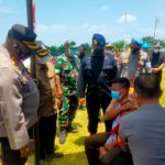 Dansat Brimob Polda Sumut,Kombes.Pol.Chrustiyanto Goeutomo.SIK.SH.MH bersama Plt Bupati dan Wakapolres Palas. memantua pelaksanaan vaksinasi anggota pramuka di bumi perkemahan Tor Sipiramanuk Kecamatan Lubuk Barumun.