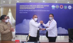Gubernur Sumatera Utara (Sumut) Edy Rahmayadi menghadiri Seminar Dinamika Atmosfer Regional Provinsi Sumatera Utara untuk pengurangan risiko bencana hidrometeorologi yang diselenggarakan oleh BMKG Wilayah I Medan di Aula Tengku Rizal Nurdin, Rumah Dinas Gubernur Jalan Sudirman Nomor 41 Medan, Selasa (12/04)