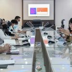 Chairwoman W20 Hardiani Uli Silalahi memimpin rapat koordinasi persiapan acara puncak W20 di Danau Toba, dengan Plt Kepala Dinas Komunikasi dan Informatika (Kominfo) Sumut Kaiman Turnip dan jajarannya, di Kantor Dinas Kominfo Sumut Jalan HM Said Nomor 27, Medan, Rabu (13/4)