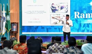 Gubernur Sumatera Utara (Sumut) Edy Rahmayadi menjadi narasumber pada acara Pengajian Ramadan 1443 H di Auditorium Kampus Utama Universitas Muhammadiyah Sumatera Utara (UMSU) Jalan Kapten Mukhtar Basri Medan, Sabtu (16/4/2022)