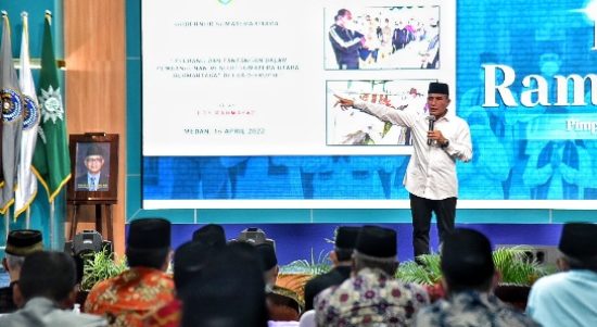 Gubernur Sumatera Utara (Sumut) Edy Rahmayadi menjadi narasumber pada acara Pengajian Ramadan 1443 H di Auditorium Kampus Utama Universitas Muhammadiyah Sumatera Utara (UMSU) Jalan Kapten Mukhtar Basri Medan, Sabtu (16/4/2022)