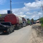Situasi terkini dampak badan jalisum yang ambruk , terjadi antiran serta kemacetan panjang.