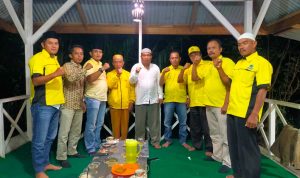 Ketua Dewan Pertimbang Partai Golkar Palas bersama Pengurus Harian dan PK foto bersama