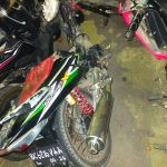 Sepeda motor Leo Nainggolan diamankan di Unit Laka Lantas Polres Sergai usai tabrakan dengan truk Dyna.