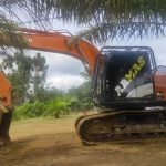 alat berat (Excavator) yang menjadi alat bukti saat tim Dirreskrimsus Poldasu mengamankan tersangka AAN pada tahun 2020 lalu. (TIM)