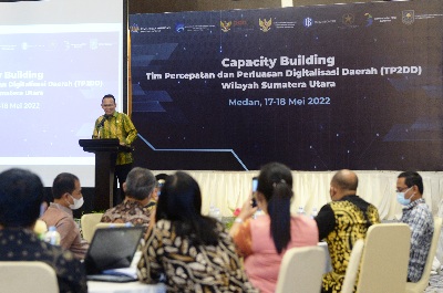 Digitalisasi menjadi keharusan dalam upaya peningkatan kinerja, serta efisiensi dan efektivitas layanan publik. Untuk itu, Pemerintah Provinsi (Pemprov)