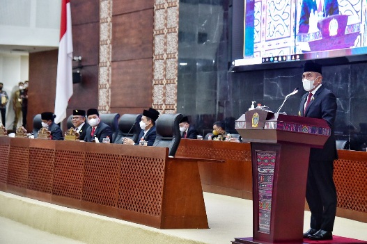 Gubernur Sumatera Utara (Sumut) Edy Rahmayadi menghadiri serta mengikuti rapat Paripurna Dewan Perwakilan Rakyat Daerah (DPRD) Sumut pada Masa Persidangan III Tahun 2021-2022 dalam acara Penyerahan Laporan Hasil Pemeriksaan Badan Pemeriksa Keuntungan (BPK) Republik Indonesia (RI) Perwakilan Provinsi Sumut kepada Gubernur Sumut dan Ketua DPRD Sumut atas Laporan Keuangan Pemerintah Daerah (LKPD) Provinsi Sumut Tahun Anggaran 2021 di Ruang Rapat Paripurna, Gedung DPRD Provinsi Sumut, Jalan Imam Bonjol Medan, Jumat (27/5/2022). Pada kesempatan tersebut Pemerintah Sumut berhasil mempertahankan Wajar Tanpa Pengecualian (WTP) delapan kali berturut-turut.