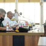 Gubernur Sumatera Utara (Sumut) Edy Rahmayadi memimpin Rapat Koordinasi yang diikuti oleh unsur Forkopimda Sumut dan Instansi terkait tentang Pengendalian Penyakit Mulut dan Kuku pada Ternak di Aula Tengku Rizal Nurdin Jalan Jenderal Sudirman Nomor 41 Medan, Jumat (13/5).