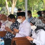 Officer Badan Nasional Penanggulangan Bencana Mayjen TNI (Purn) Darlan Harahap mewakili Gubernur Sumut Edy Rahmayadi pada acara seremonial penghentian RS GL Tobing sebagai RS Darurat Rujukan Covid-19, Jumat (3/6), di RS GL Tobing Tanjungmorawa, Kabupaten Deliserdang