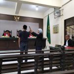 Sidang keempat kasus tindak pidana pemukulan dan pengeroyokan wartawan di PN Madina dengan menghadirkan saksi dari Lopo Mandailing coffe, Selasa (28/06/2022).(TIM)