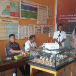 Ketua KPU Palas , Indra Syahbana Nasution,SH.MH membuka sosialisasikan peraturan pendaftaran dan verifikasi kepada Parpol