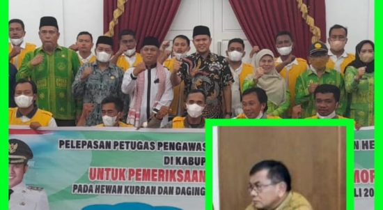 Acara pelepasan Petugas Pengawasan dan Pemeriksa Pemotongan Hewan Kurban.Kepala Dinas Ketahanan Pangan (Ketapang) Sergai drh. Andarias Ginting, M.Si.(Inzet)
