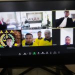 PN Madina yang kembali menggelar sidang kasus pemukulan dan pengeroyokan wartawan dengan agenda mendengarkan keterangan saksi yang meringankan yang dihadirkan kuasa hukum terdakwa, Jum'at (15/07/2022) sore. (TIM)